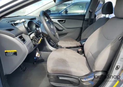 2016 Hyundai Elantra Se из США, поврежденный, VIN 5NPDH4AE8GH728996